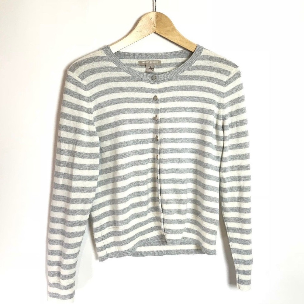 *🎀5 for 25🎀Banana republic sweater striped LP